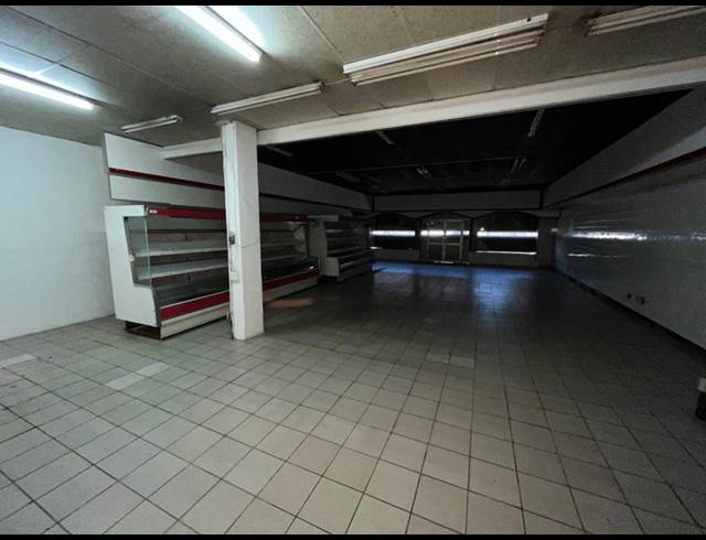 496M² BUSINESS FOR SALE IN BOKSBURG CENTRAL